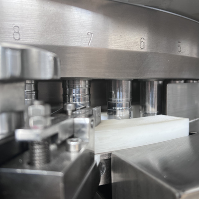 Automatische Tablet-Gewichtungs-Steuerhochgeschwindigkeitstablet-Presse-Maschine fournisseur