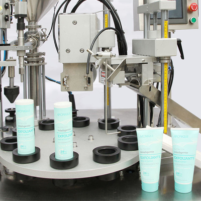 TIANHE Halbautomatische Shampoo-Plastikröhrchenfüllmaschine Geschwindigkeit 30 Röhren/min fournisseur