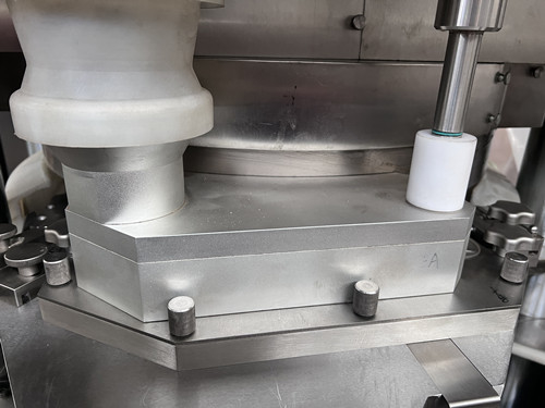 TIANHE Hochgeschwindigkeits-Kraft-Fütterung Automatische Tablet Press-Maschine Touch-Bildschirm-Steuerung fournisseur