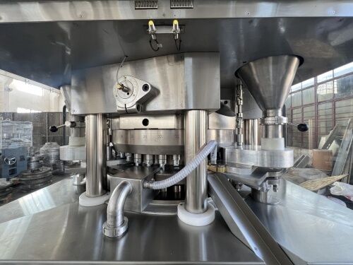 TIANHE ZPW800 37 Stations Rotary Tablet Press Machine with 200KN Max Main Pressure and 33300 pcs/h Capacity fournisseur